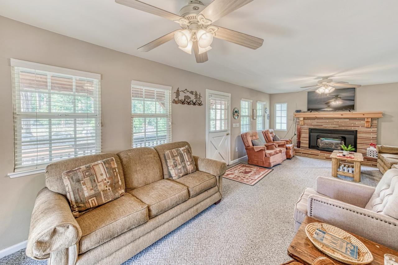 Musick Creek Landing Villa Shaver Lake Exterior foto